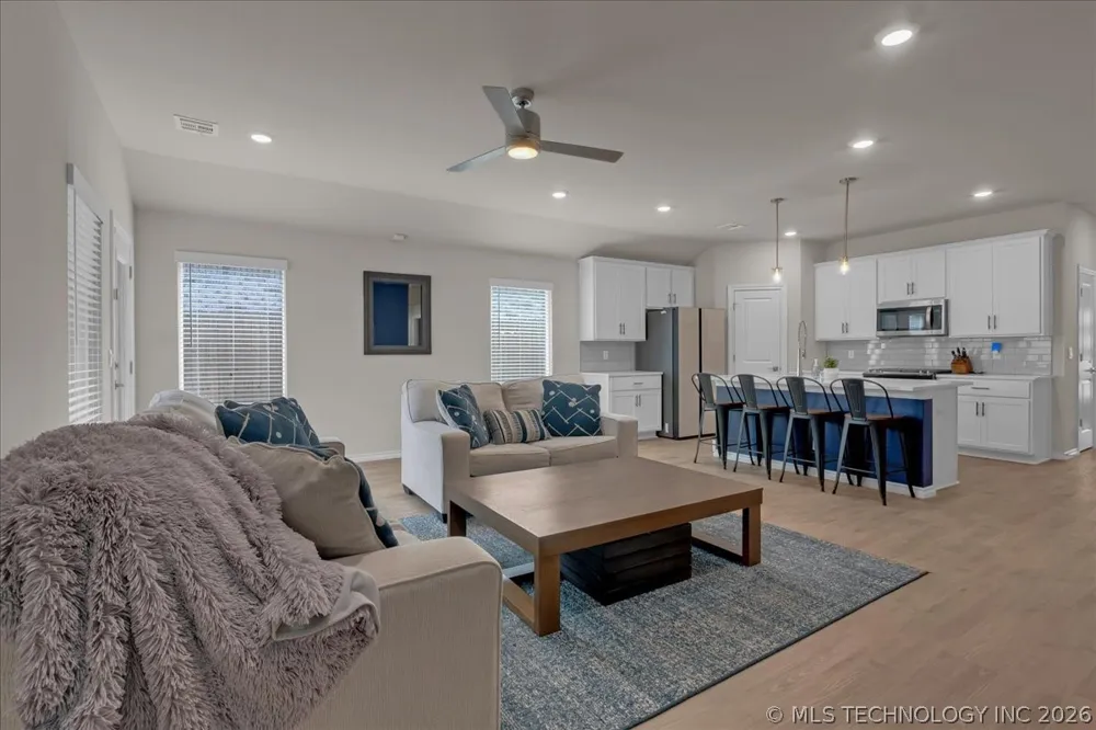 4623 S Chestnut Avenue Broken Arrow, OK 74011