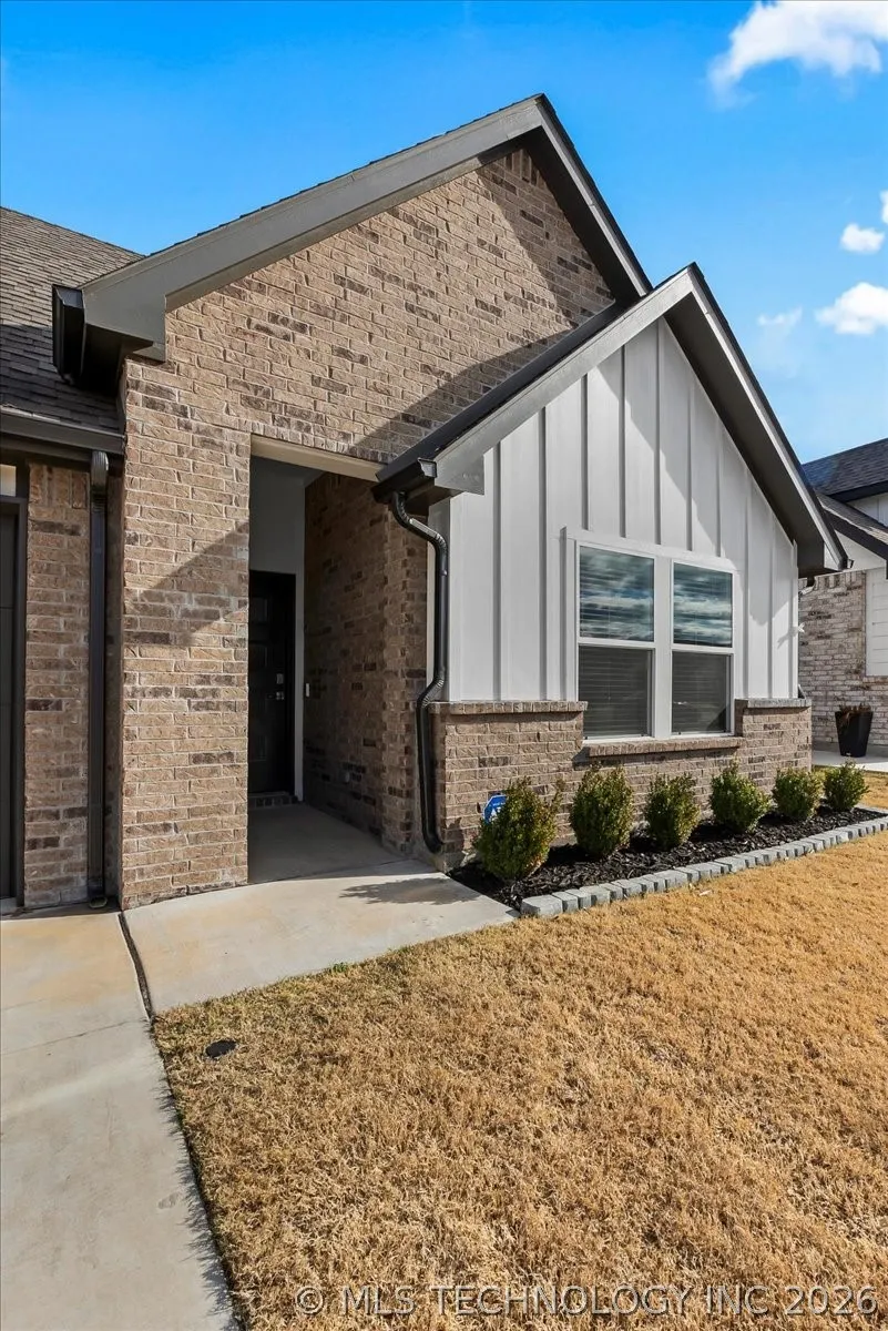 4623 S Chestnut Avenue Broken Arrow, OK 74011