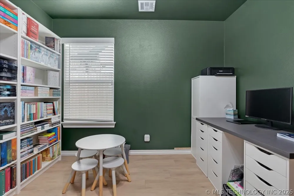 4623 S Chestnut Avenue Broken Arrow, OK 74011