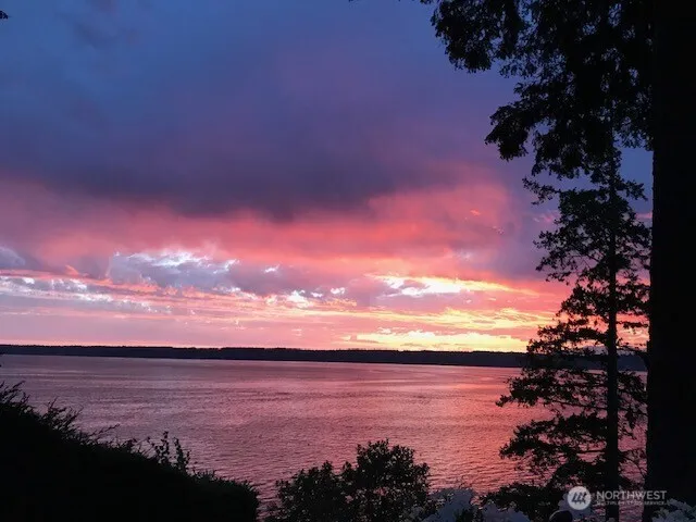 3722 Forest Beach Drive Gig Harbor, WA 98335