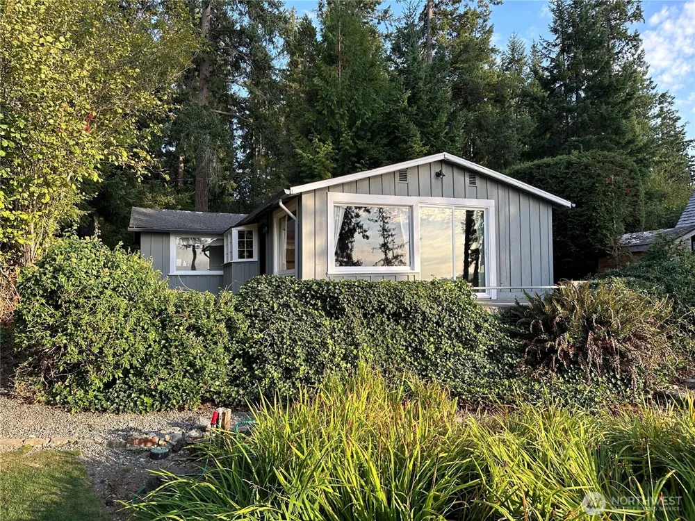 3722 Forest Beach Drive Gig Harbor, WA 98335