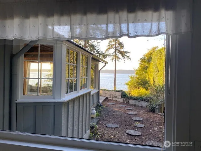 3722 Forest Beach Drive Gig Harbor, WA 98335