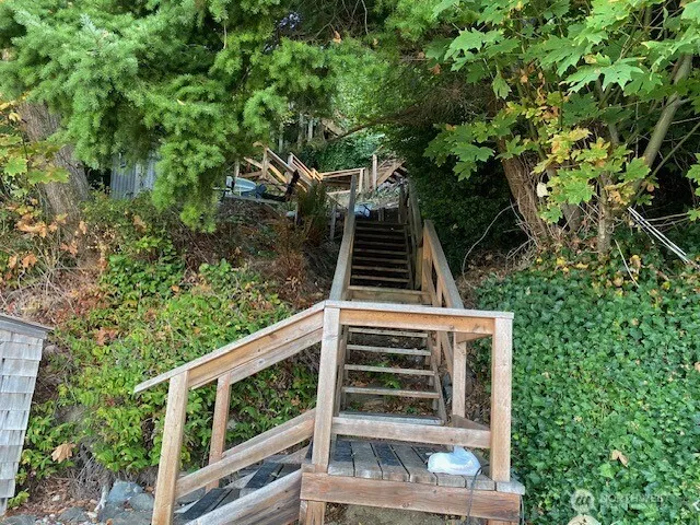 3722 Forest Beach Drive Gig Harbor, WA 98335