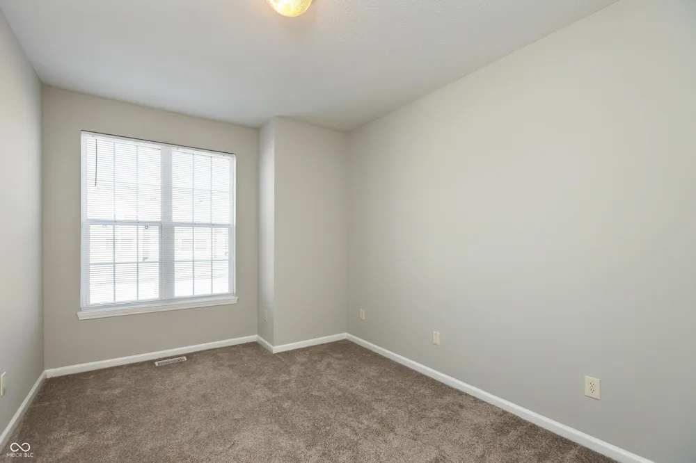 2218 Colfax Lane Indianapolis, IN 46260