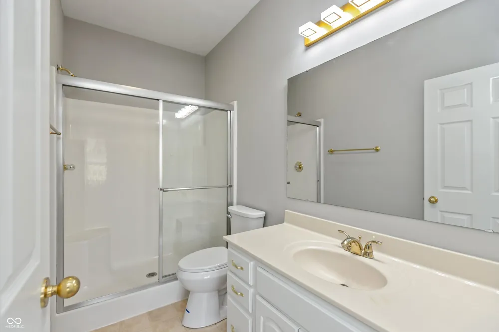 2218 Colfax Lane Indianapolis, IN 46260
