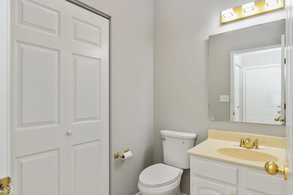 2218 Colfax Lane Indianapolis, IN 46260