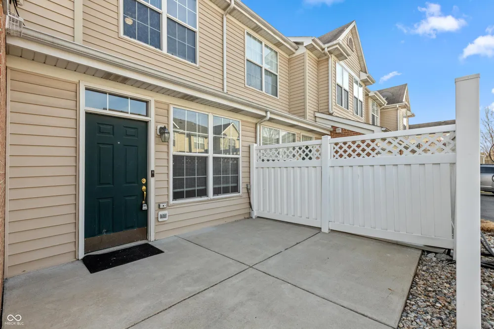 2218 Colfax Lane Indianapolis, IN 46260