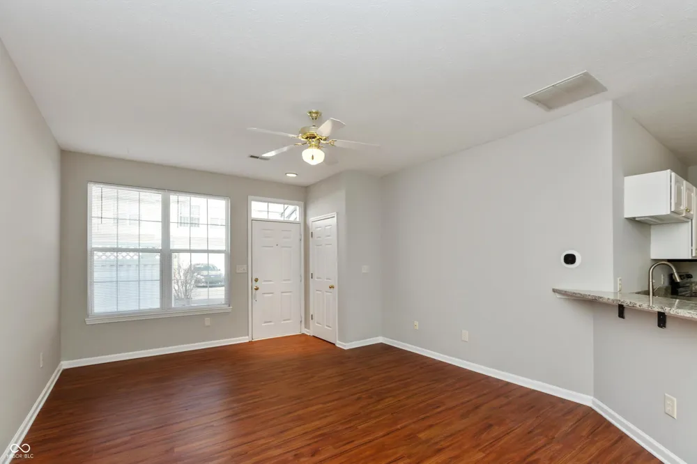 2218 Colfax Lane Indianapolis, IN 46260