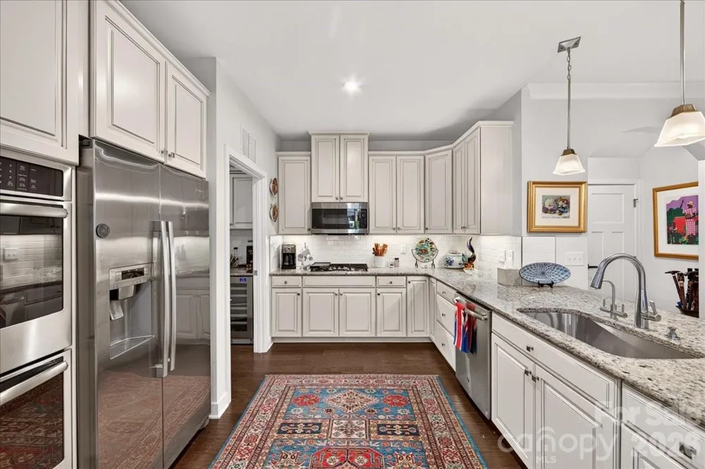 5804 Barrowlands Court Charlotte, NC 28210