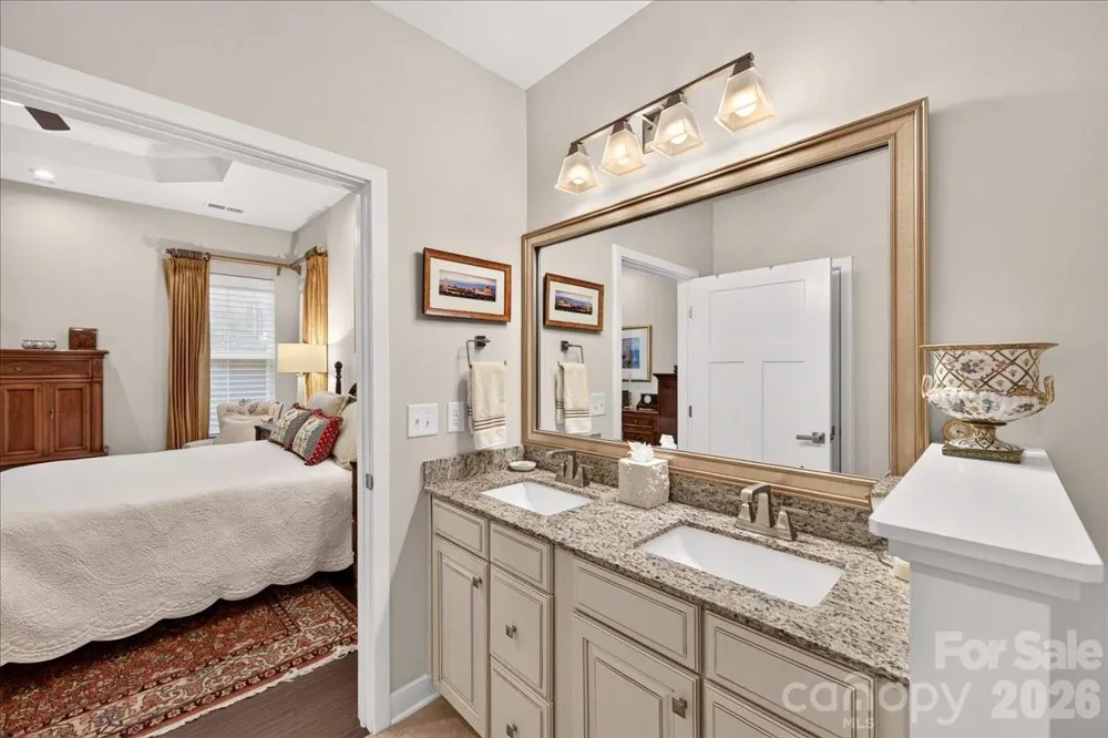 5804 Barrowlands Court Charlotte, NC 28210