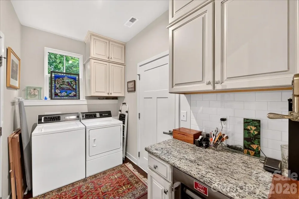 5804 Barrowlands Court Charlotte, NC 28210