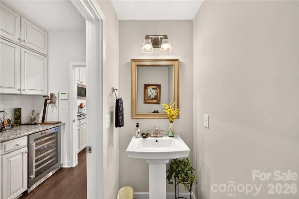 5804 Barrowlands Court Charlotte, NC 28210