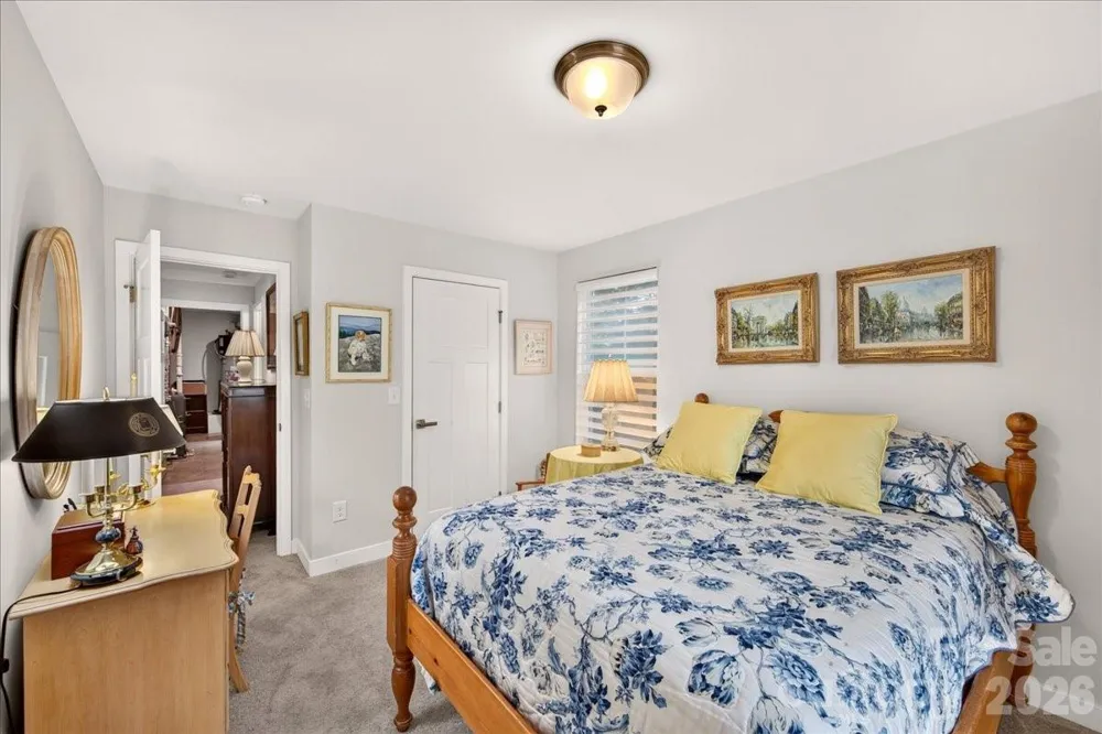 5804 Barrowlands Court Charlotte, NC 28210