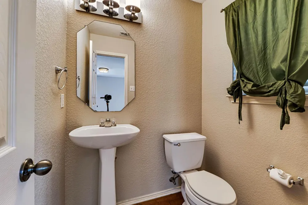 1421 Davis Mountain Loop Cedar Park, TX 78613