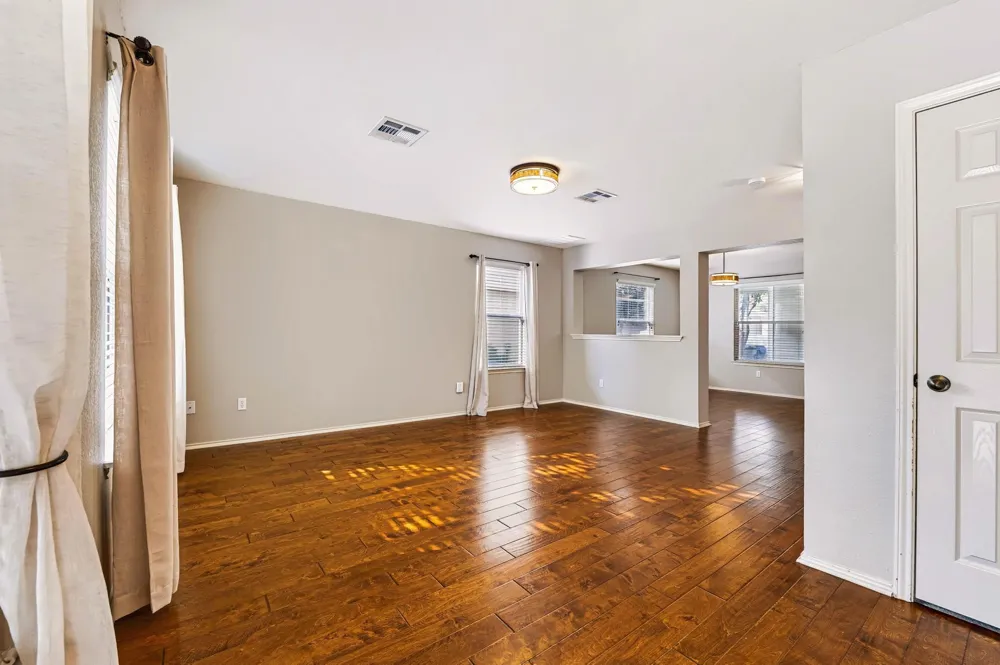 1421 Davis Mountain Loop Cedar Park, TX 78613