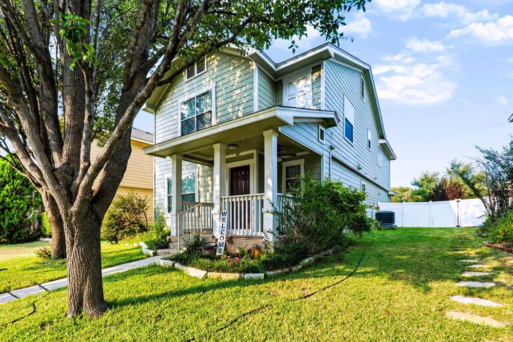 1421 Davis Mountain Loop Cedar Park, TX 78613