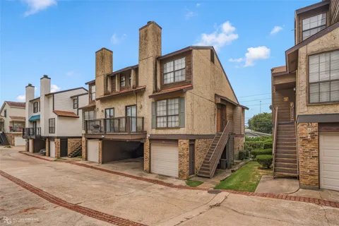 3100 Fairfield Avenue #6C