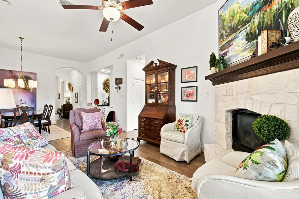 400 Village Creek Drive McKinney, TX 75071