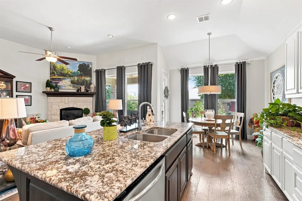 400 Village Creek Drive McKinney, TX 75071