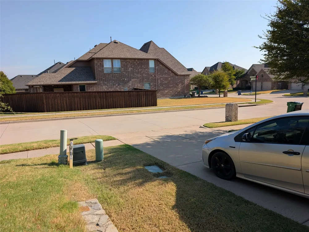 400 Village Creek Drive McKinney, TX 75071