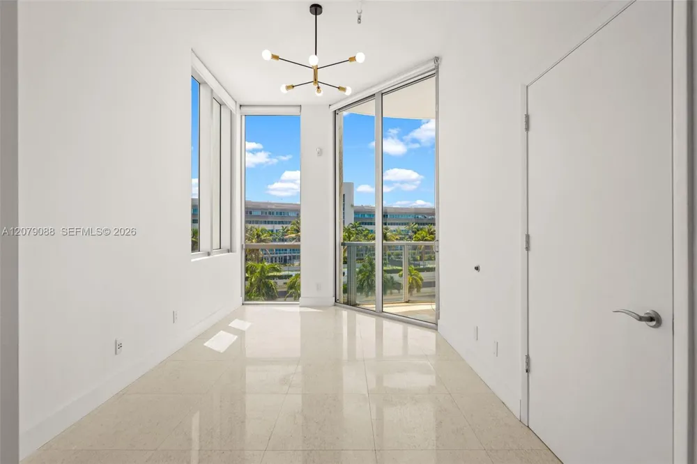 3029 NE 188th St #618 Aventura, FL 33180
