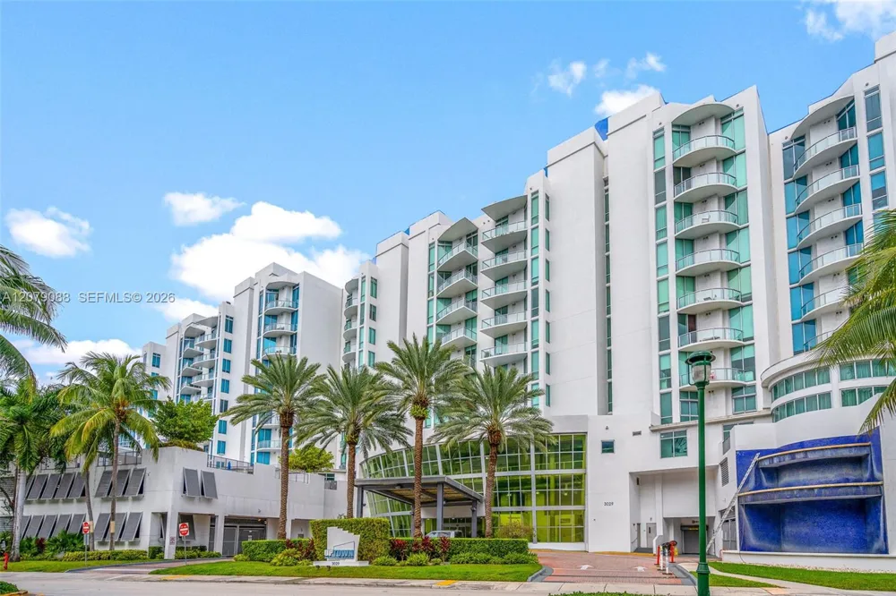 3029 NE 188th St #618 Aventura, FL 33180