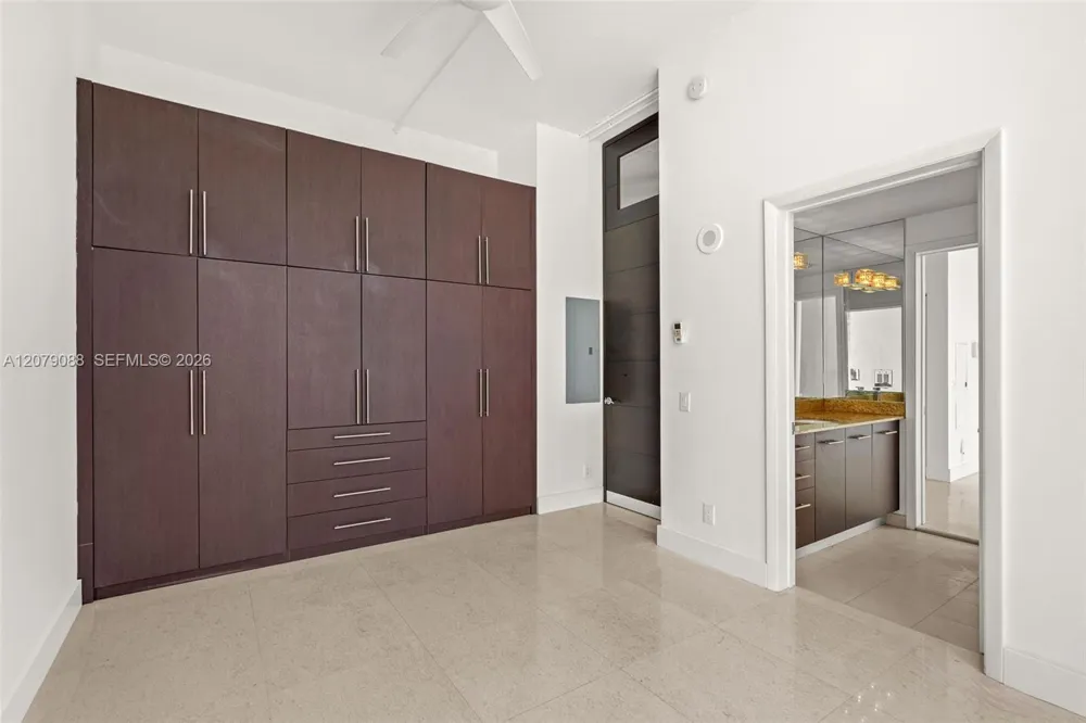 3029 NE 188th St #618 Aventura, FL 33180