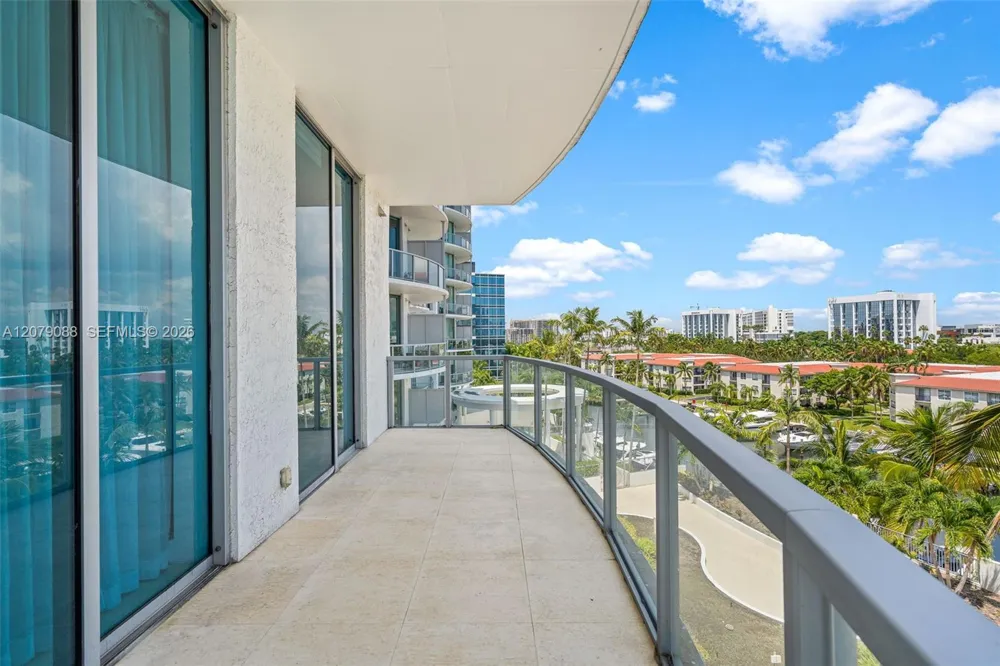 3029 NE 188th St #618 Aventura, FL 33180