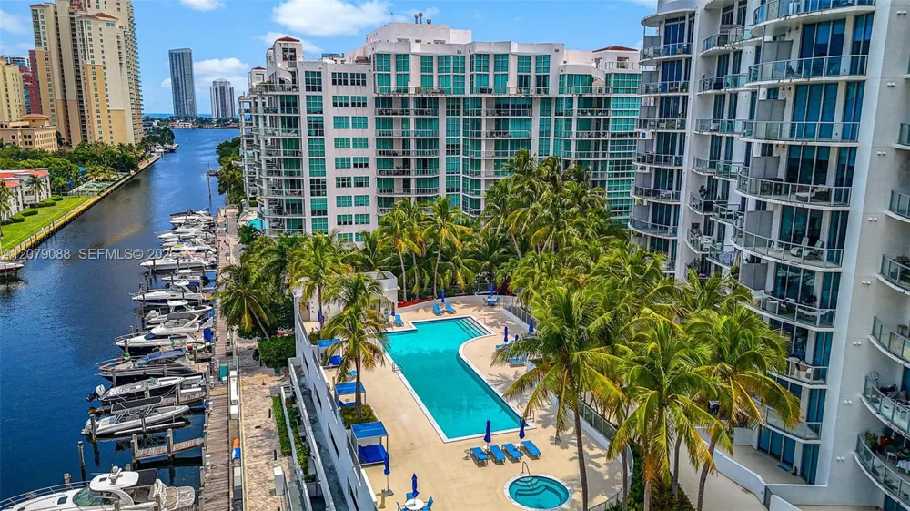 3029 NE 188th St #618 Aventura, FL 33180