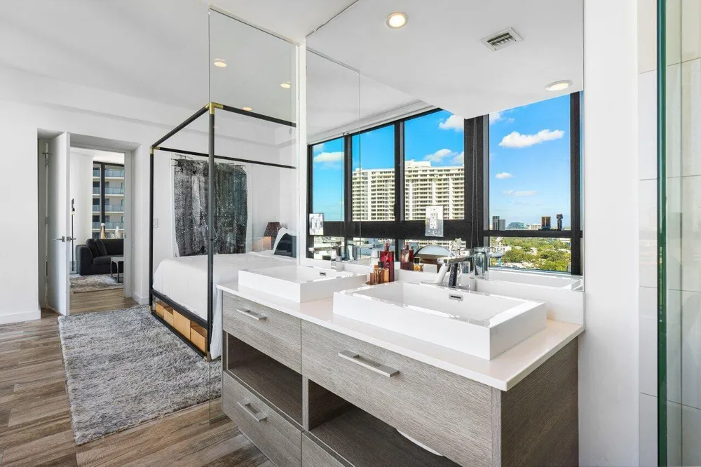 650 NE 32ND STREET #1508 Miami, FL 33137