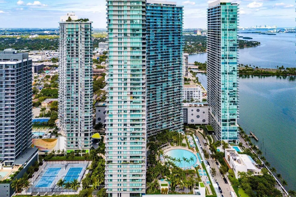 650 NE 32ND STREET #1508 Miami, FL 33137
