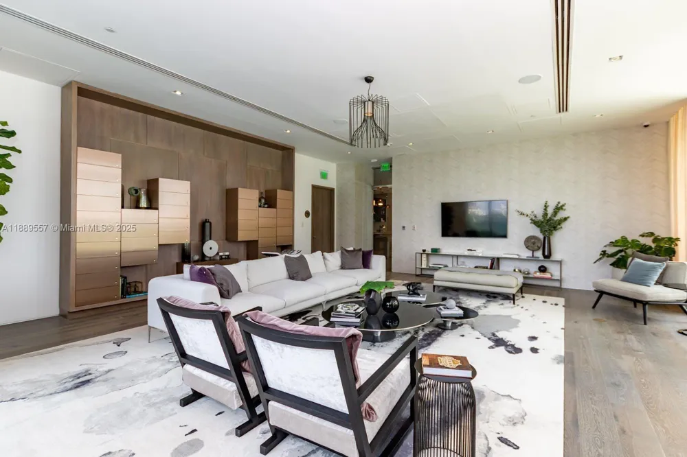 650 NE 32ND STREET #1508 Miami, FL 33137