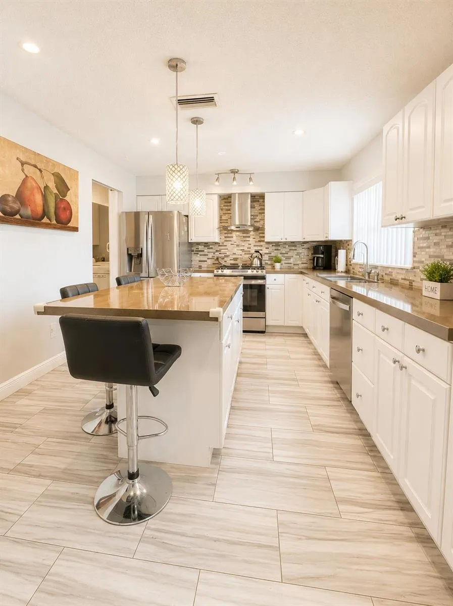 10720 NW 26TH PLACE Sunrise, FL 33322