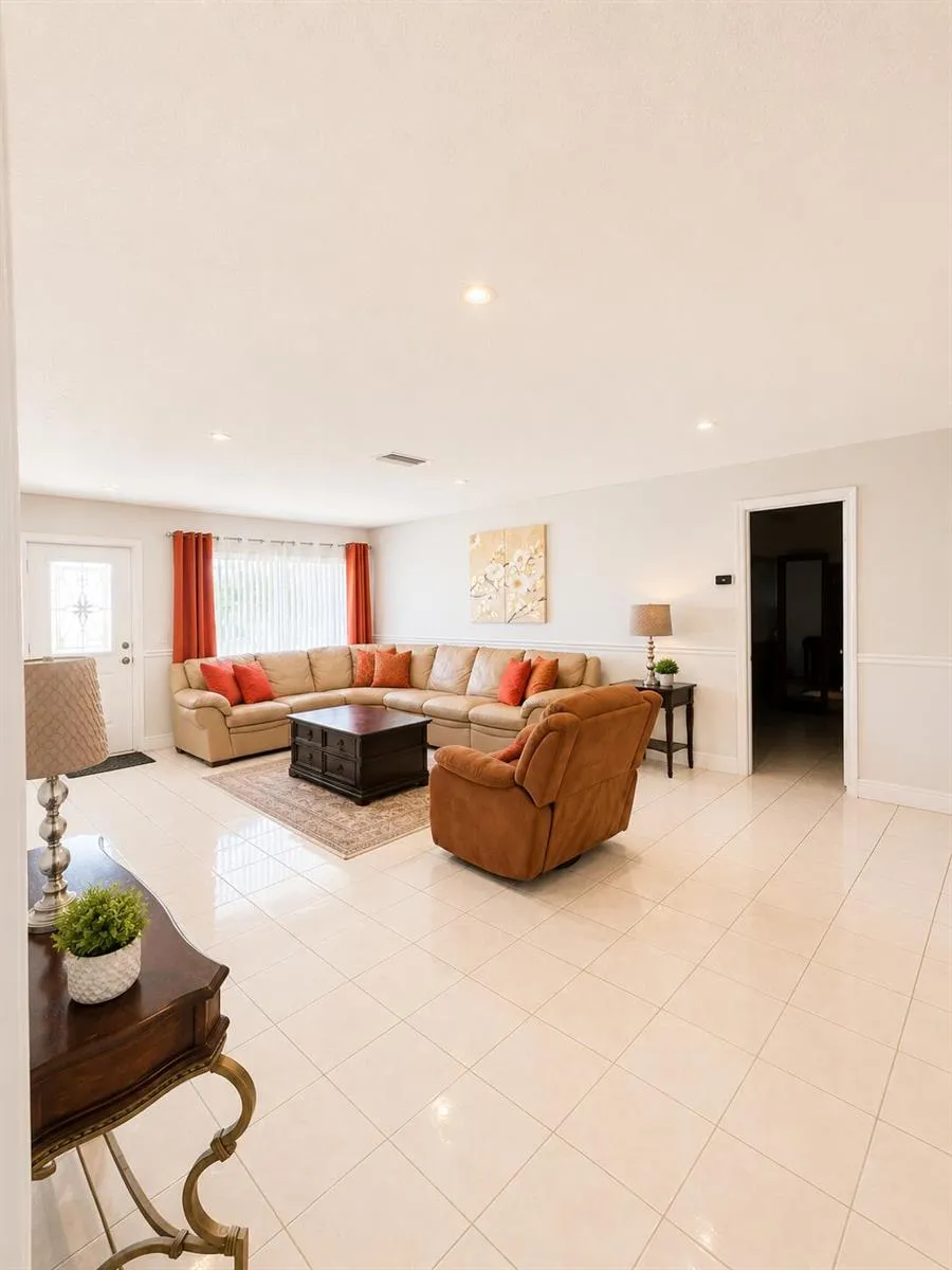 10720 NW 26TH PLACE Sunrise, FL 33322