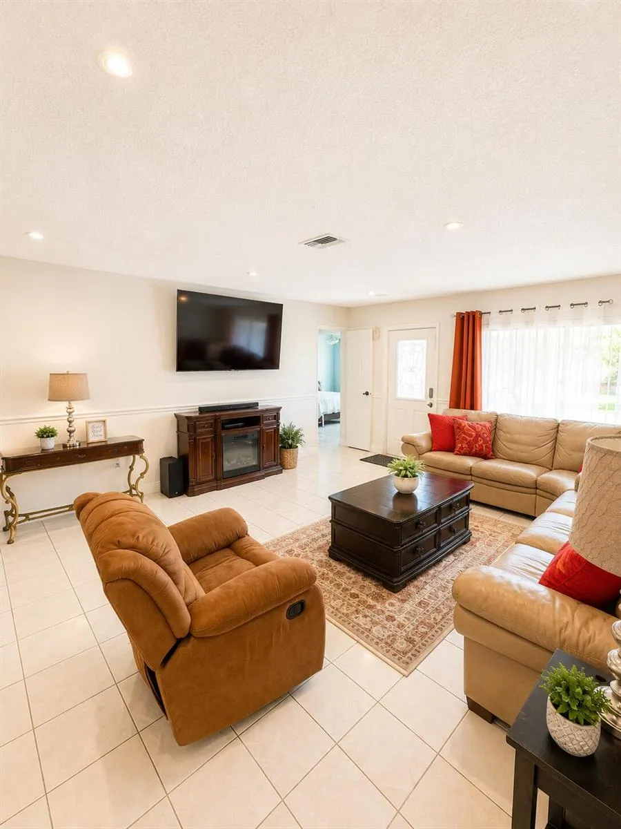 10720 NW 26TH PLACE Sunrise, FL 33322