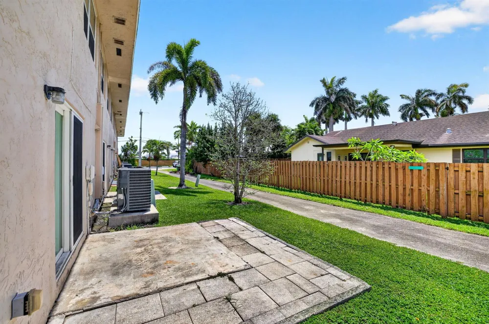 343 Gulfstream Road Dania Beach, FL 33004