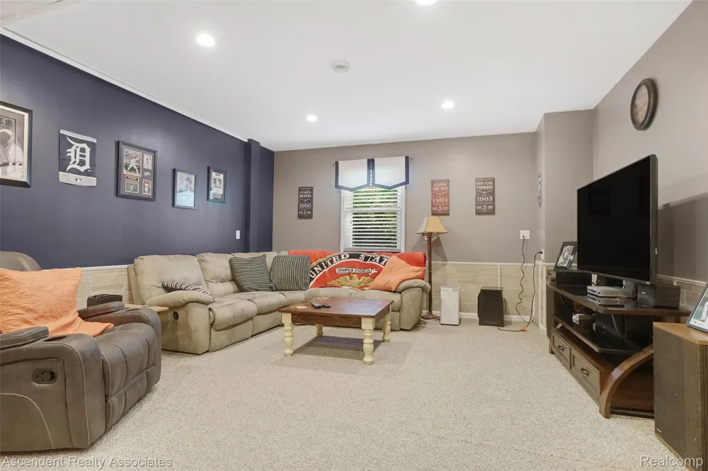 6157 Blue Beech Court Rochester Hills City, MI 48306