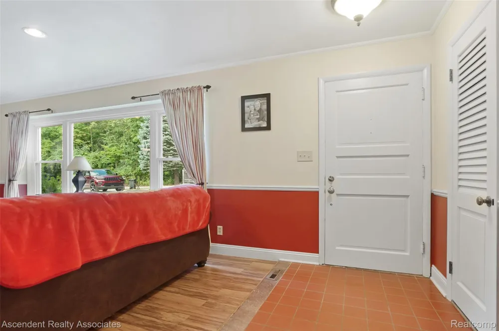 6157 Blue Beech Court Rochester Hills City, MI 48306