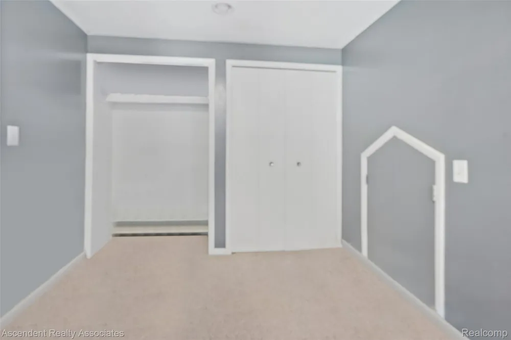 6157 Blue Beech Court Rochester Hills City, MI 48306