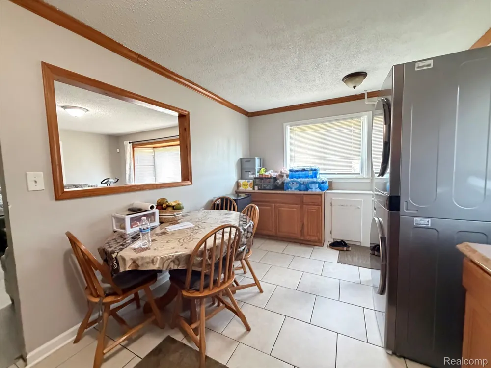 25536 Powers Avenue Dearborn Heights City, MI 48125