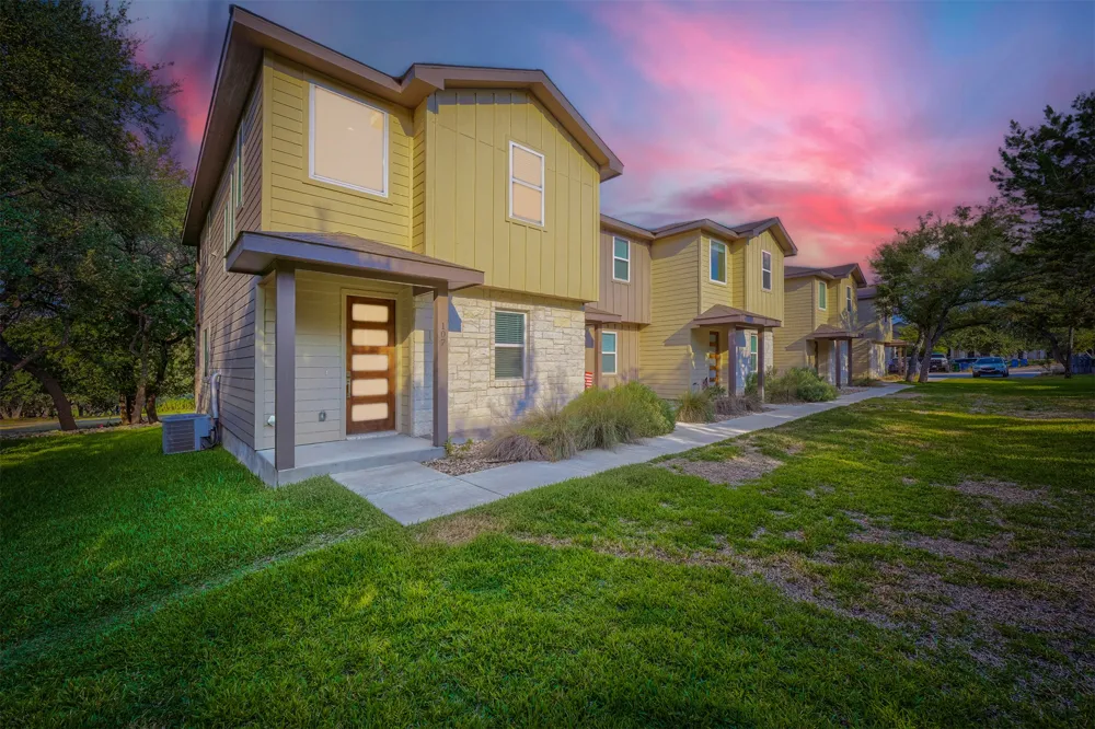 18800 Hogan Circle #107 Leander, TX 78645