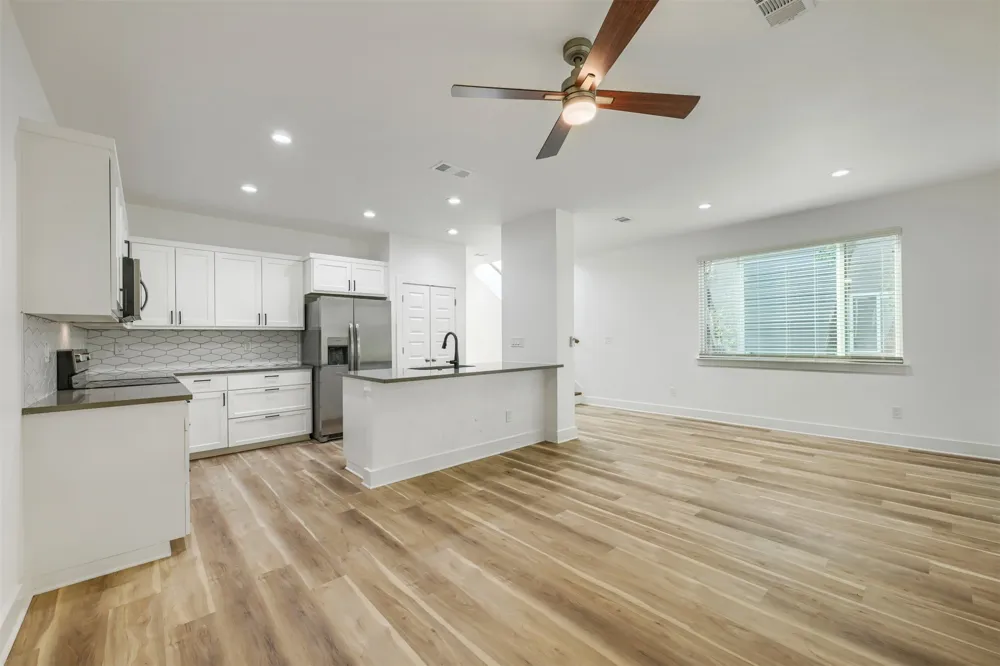 18800 Hogan Circle #107 Leander, TX 78645