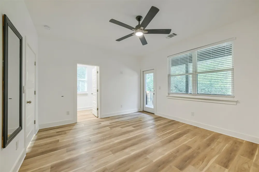 18800 Hogan Circle #107 Leander, TX 78645