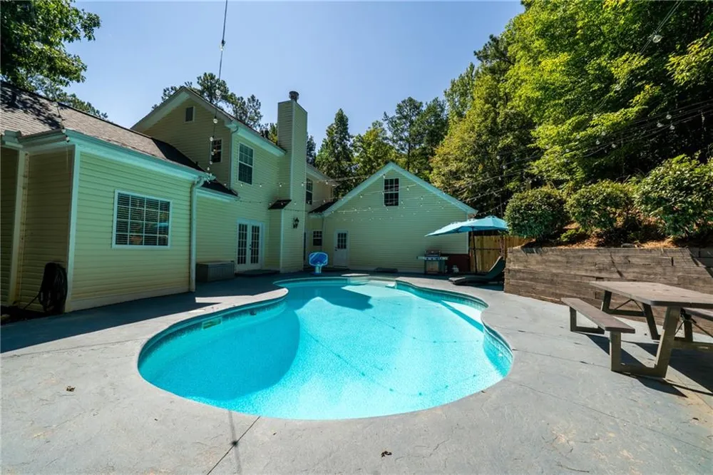75 Black Forest Drive Dallas, GA 30132