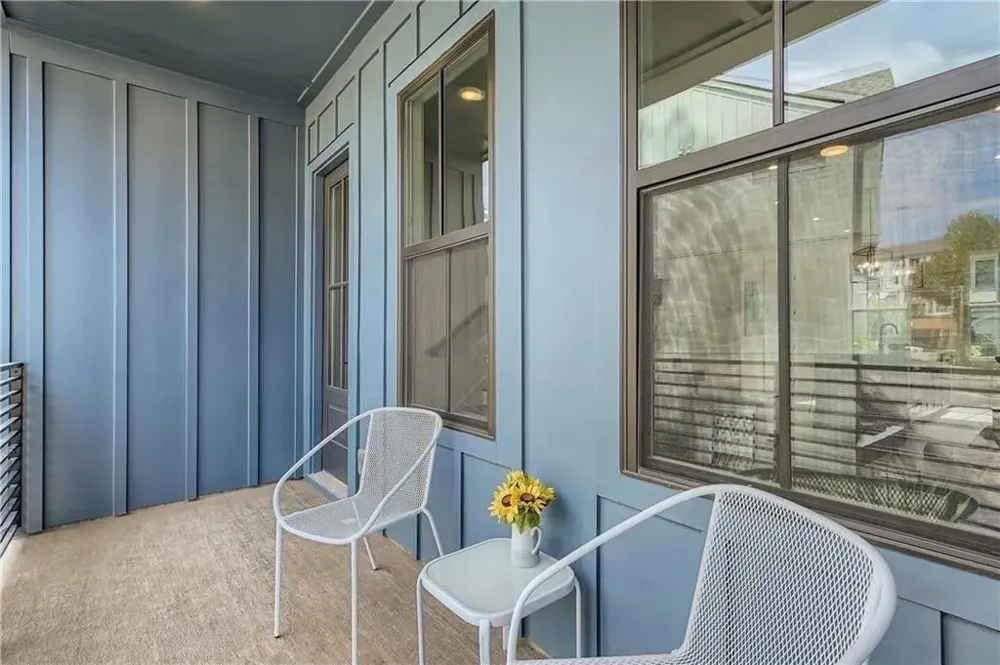 180 Chestnut Circle Atlanta, GA 30342