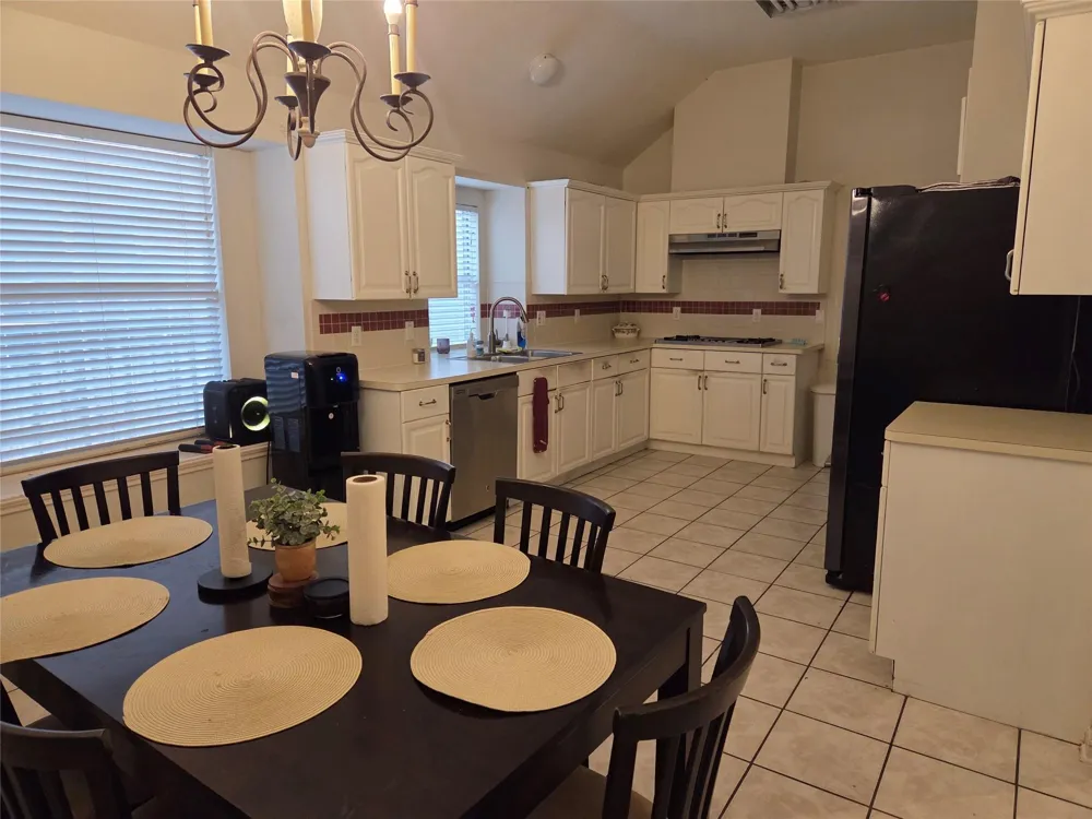 3627 Timothy Lane Richmond, TX 77406