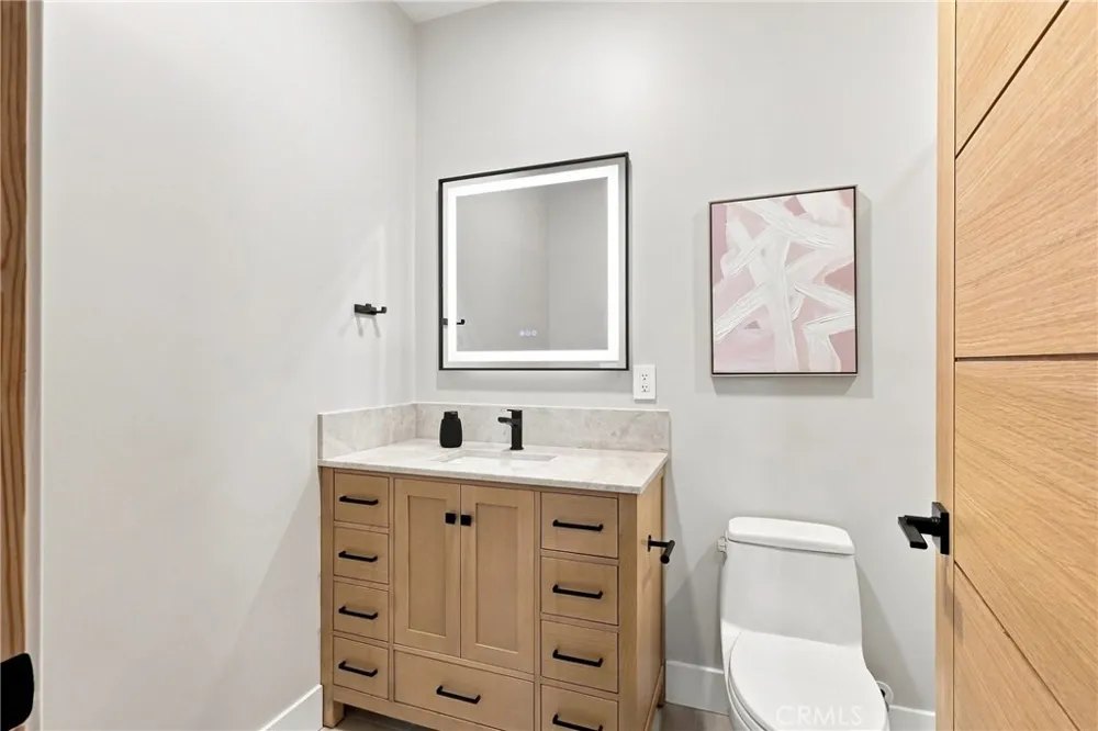 2103 S Ola Vista San Clemente, CA 92672