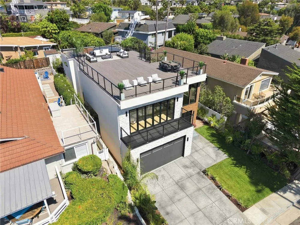 2103 S Ola Vista San Clemente, CA 92672