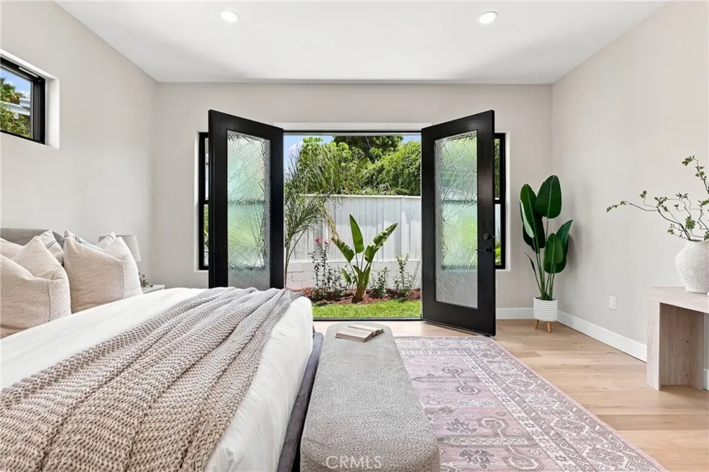 2103 S Ola Vista San Clemente, CA 92672