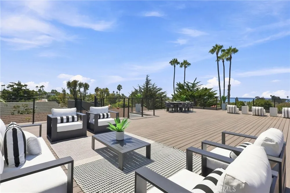 2103 S Ola Vista San Clemente, CA 92672